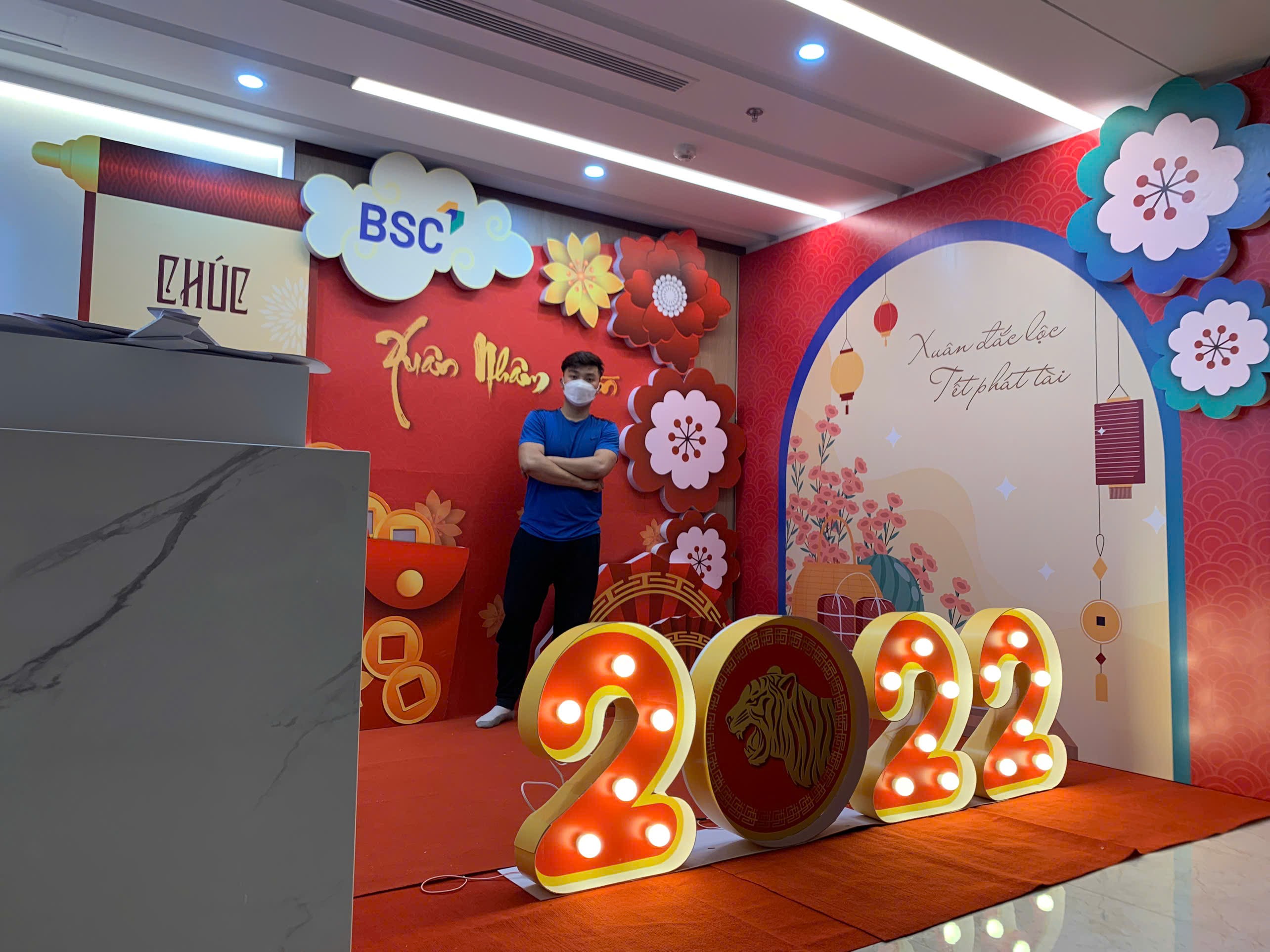 Trang Trí Tết Công Ty 2027 Tại Royal City, Thanh Xuân